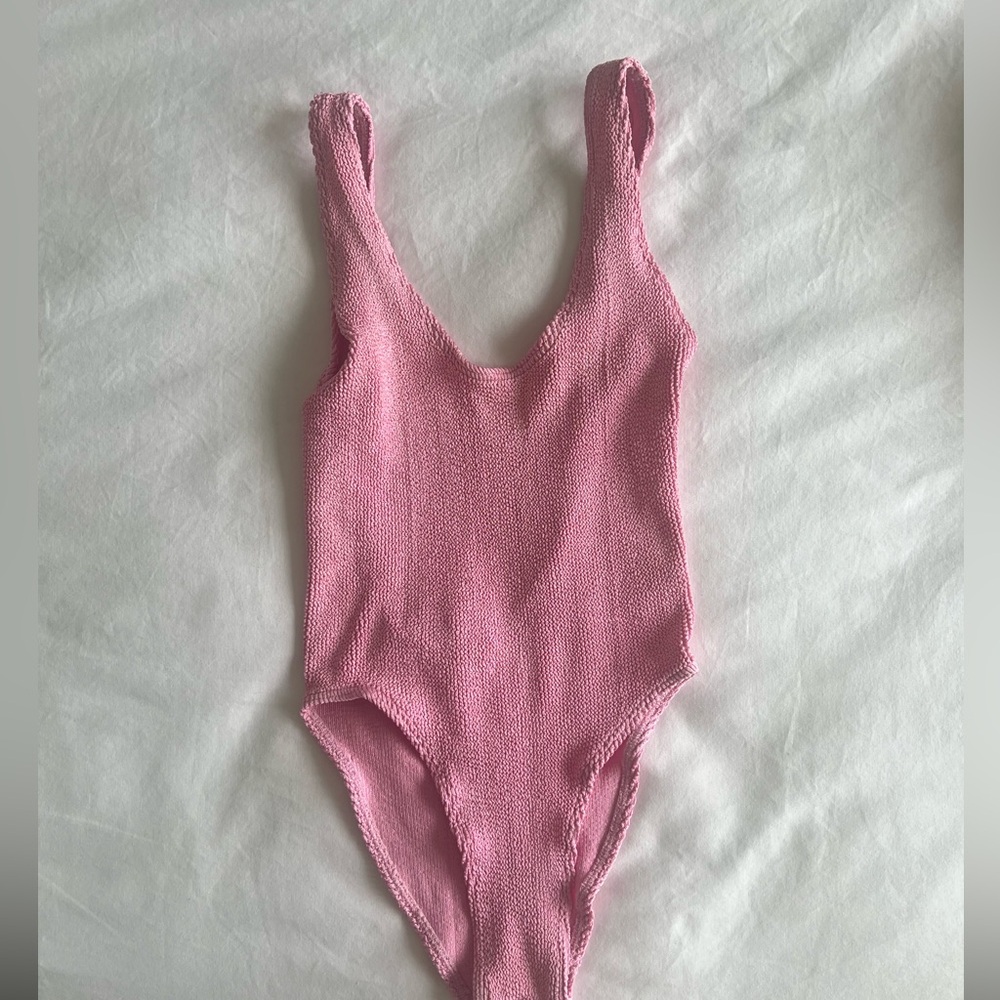 Swimsuit - Picture 3 of 5